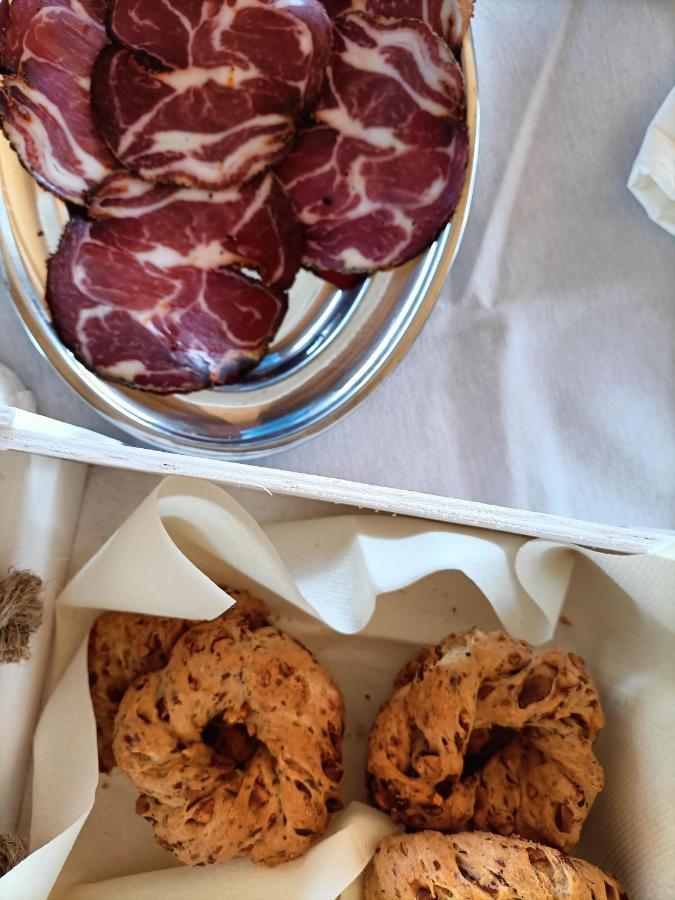 パエストゥム La Ricarda Dimora Di Campagna Bed & Breakfast エクステリア 写真